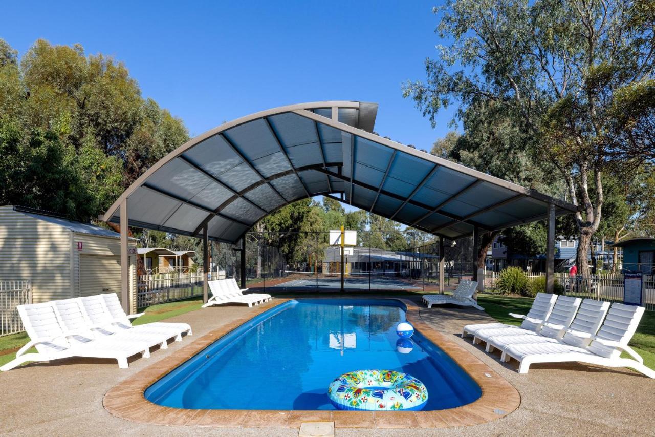 Big4 Deniliquin Holiday Park Exterior foto