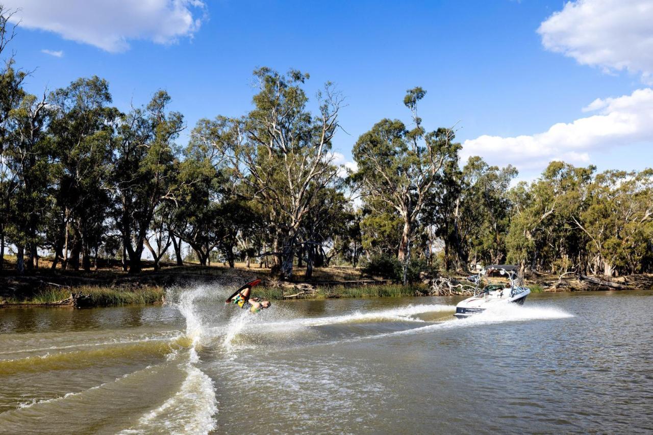 Big4 Deniliquin Holiday Park Exterior foto