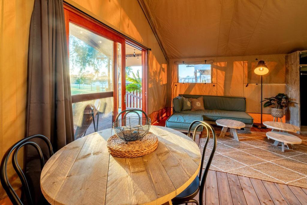 Big4 Deniliquin Holiday Park Exterior foto