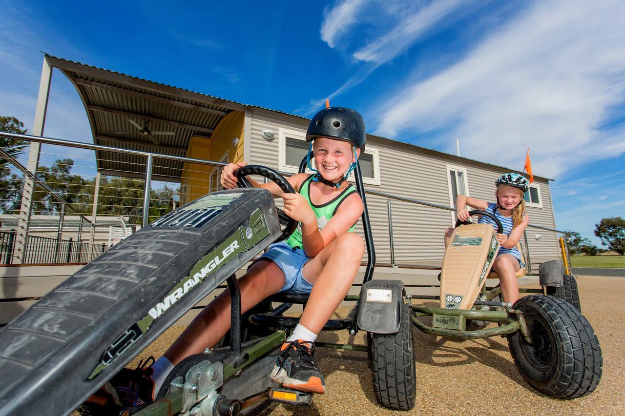 Big4 Deniliquin Holiday Park Exterior foto